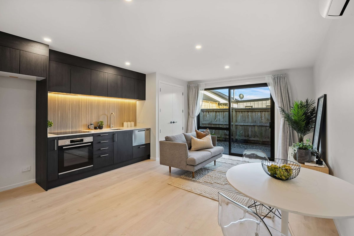 47 Shepherd Road, Jacks Point, Queenstown - Carousel 1
