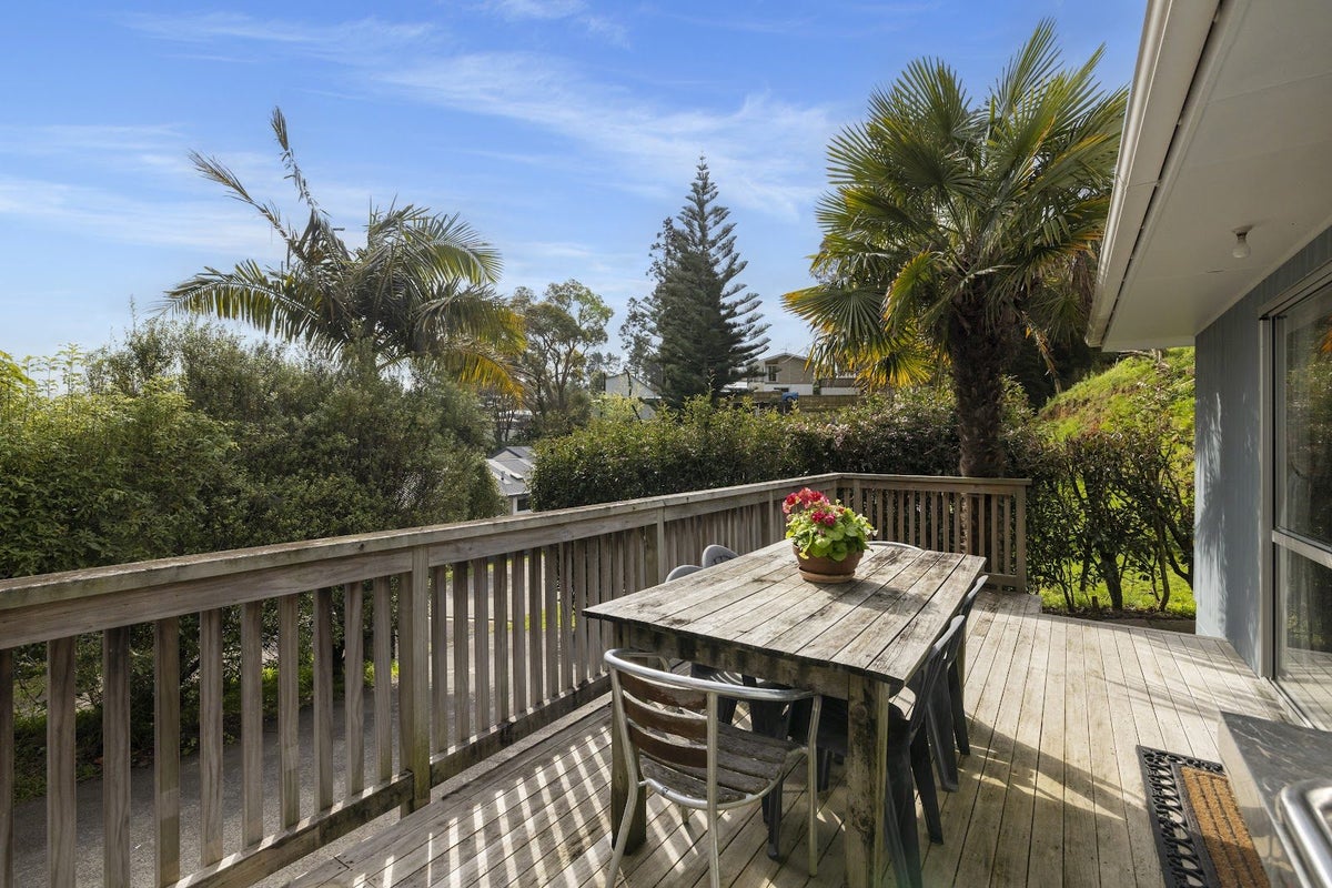 34 Graham Place, Bellevue, Tauranga - Carousel 1