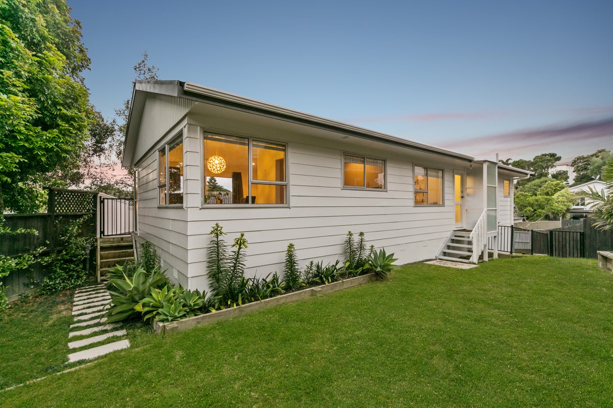 72 Gowing Drive, Meadowbank, Auckland - Carousel 2