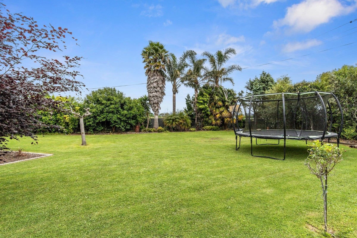 4 Laxon Road, Whatawhata - Carousel 27