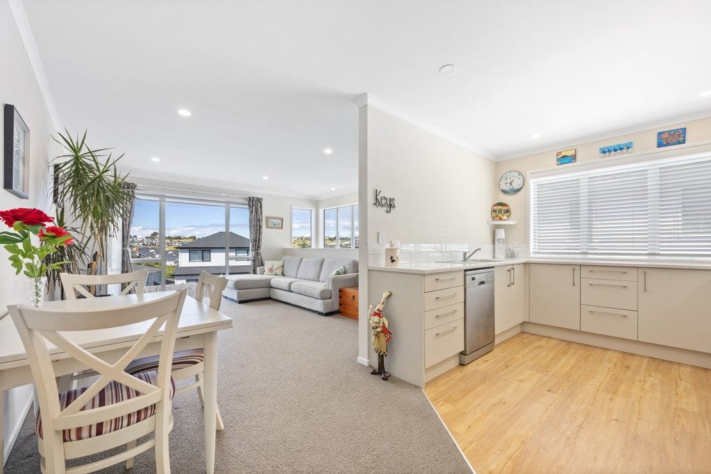 101 Voyager Drive, Gulf Harbour, Whangaparaoa - Carousel 2