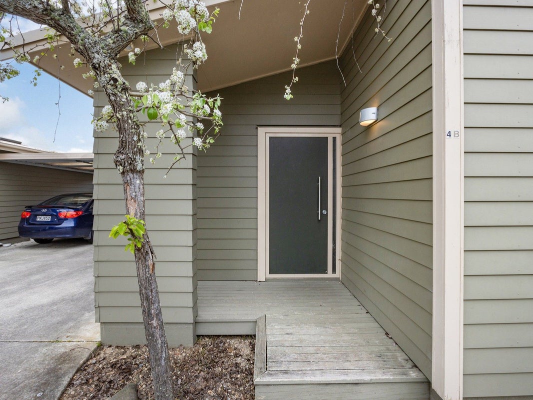 4B Gazeley Avenue, Silverdale, Hamilton - Carousel 2
