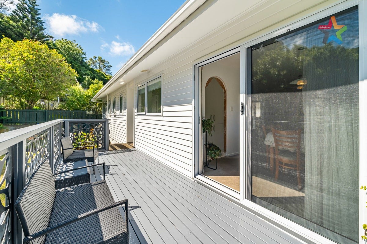 5 Ruth Grove, Karori, Wellington - Carousel 2