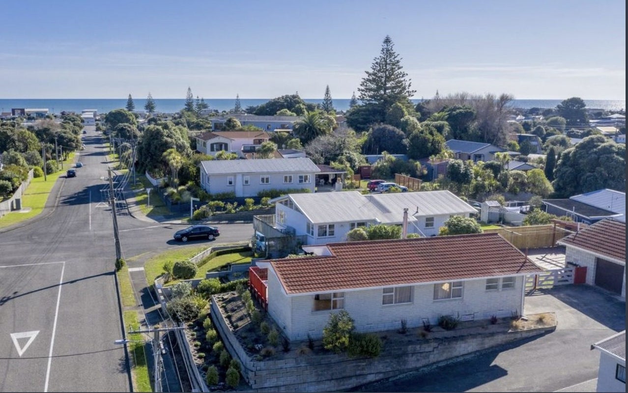 56 Toi Street, Otaki Beach, Otaki - Carousel 2