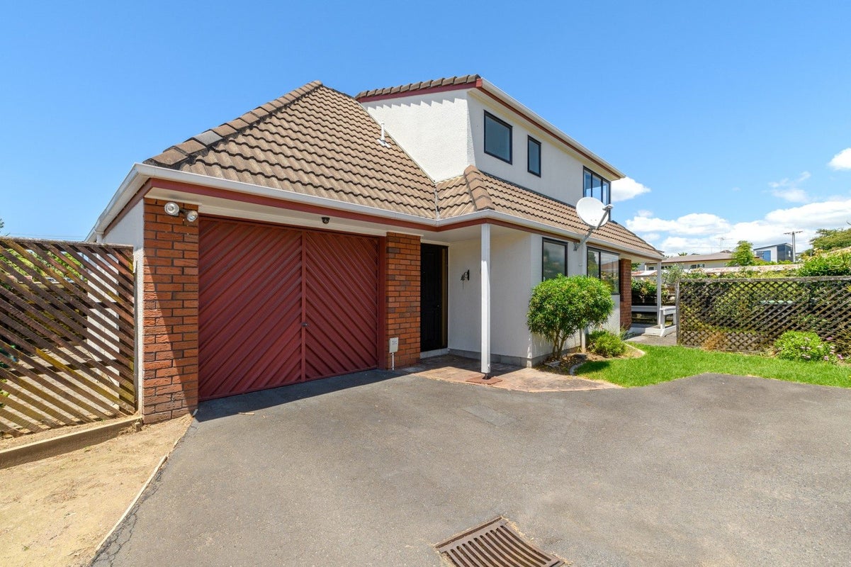 40C Hynds Road, Gate Pa, Tauranga - Carousel 1