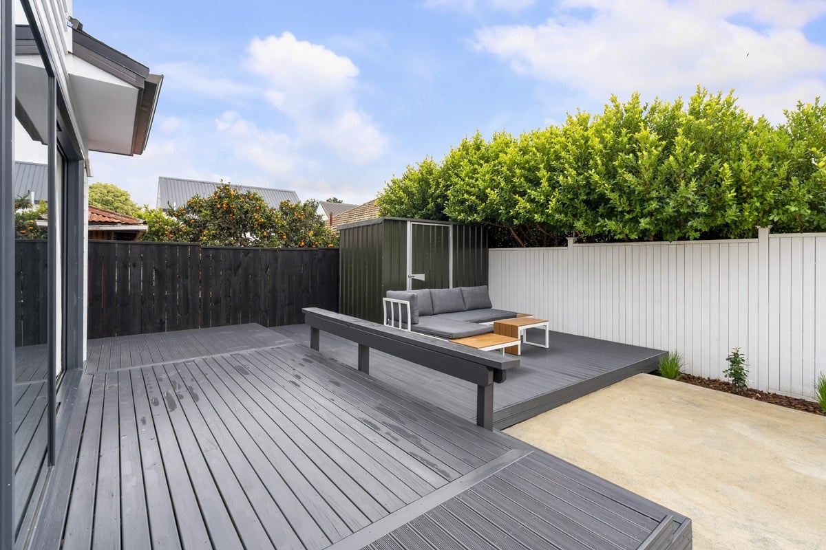11A Hardington Street, Onehunga, Auckland - Carousel 2