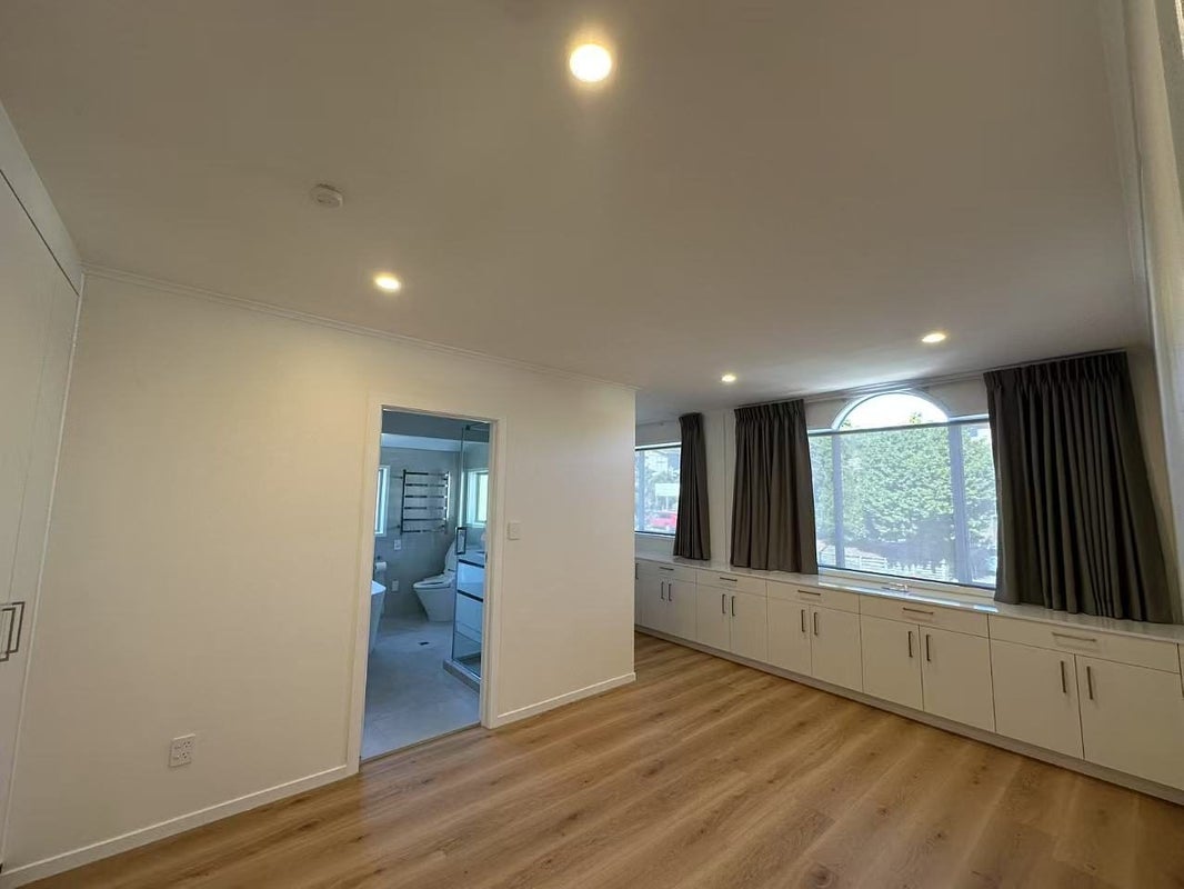 18 Athenic Avenue, Lynfield, Auckland - Carousel 2