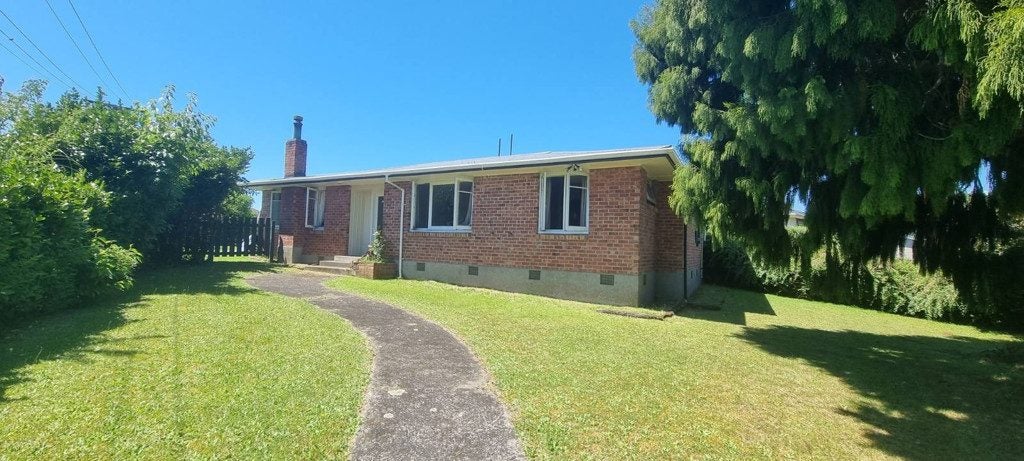141 Devon Street West, Hillcrest, Rotorua - Carousel 1