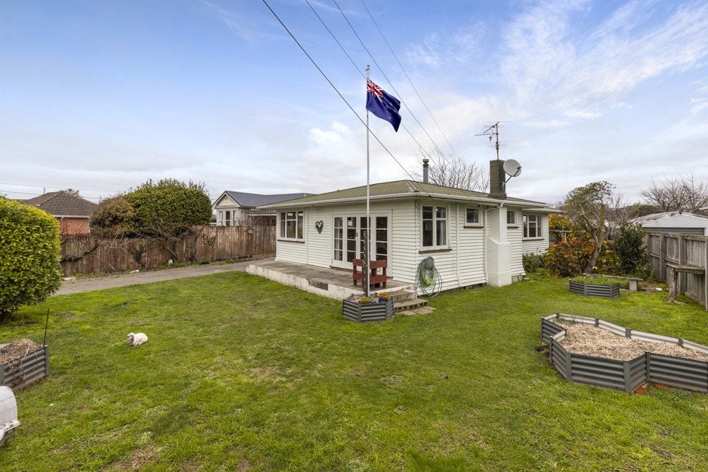 78 Budge Street, Riversdale, Blenheim - Carousel 2