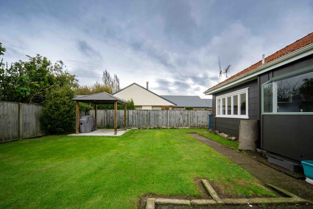 48 Braid Road, St Andrews, Hamilton - Carousel 20