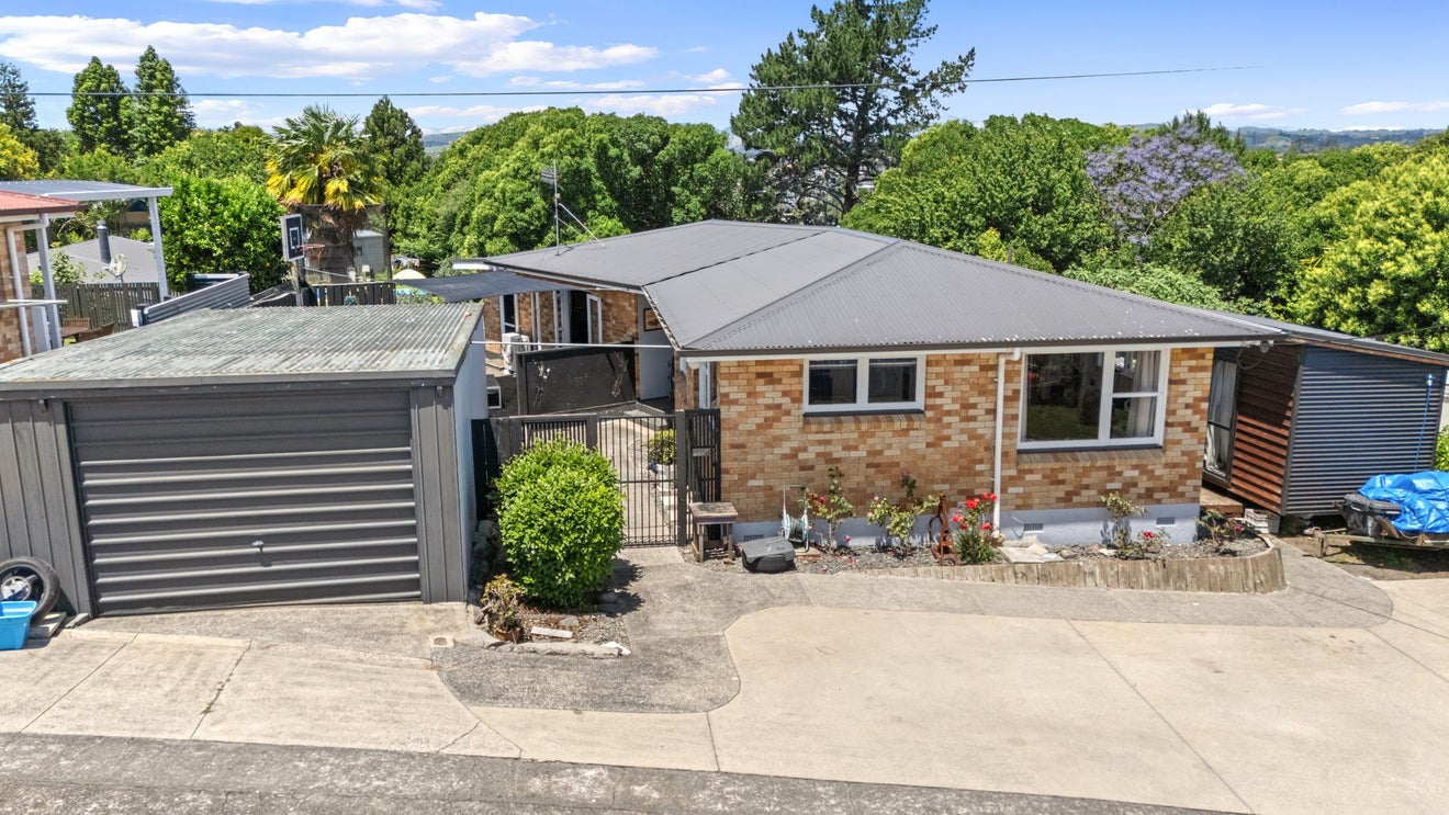 38 Sinclair Street, Greerton, Tauranga - Carousel 2