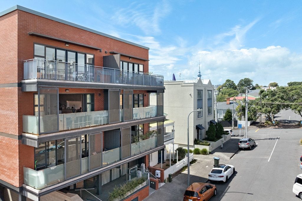 203/43 Brown Street, Ponsonby, Auckland - Carousel 1