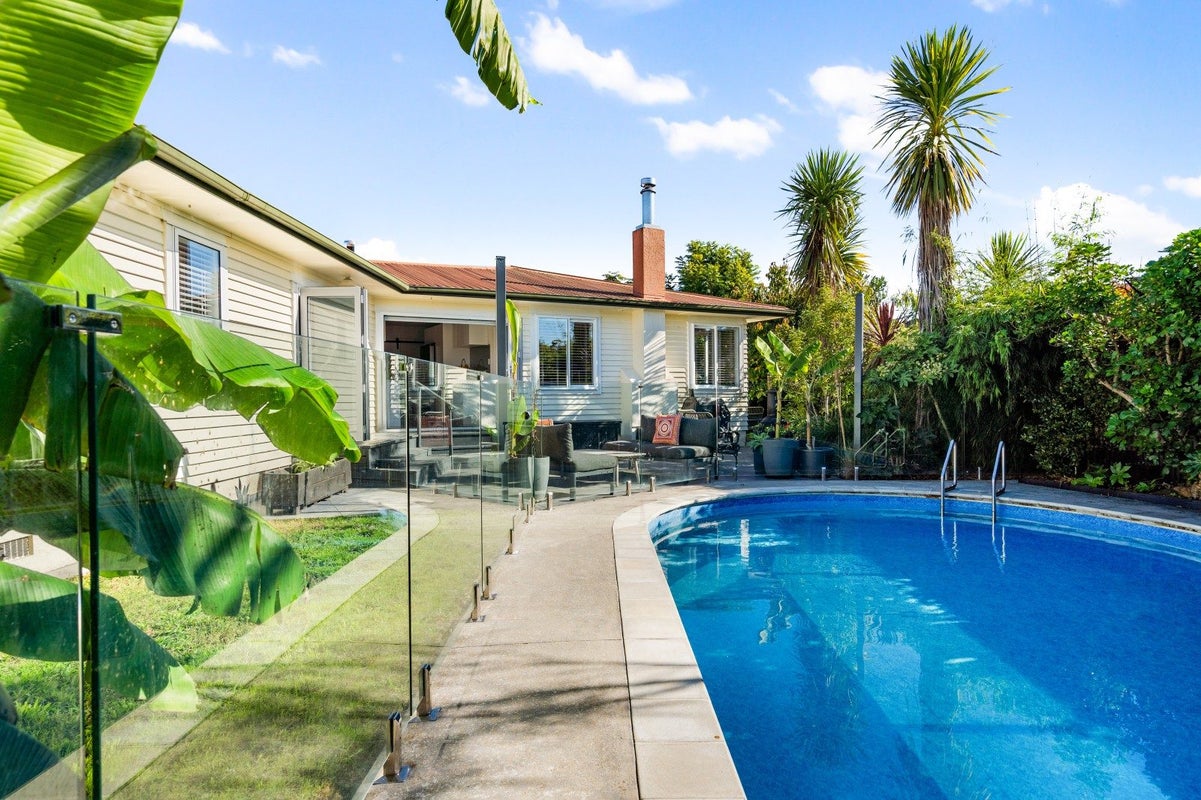 57A Church Road, Taradale, Napier, Hawke's Bay - Carousel 1
