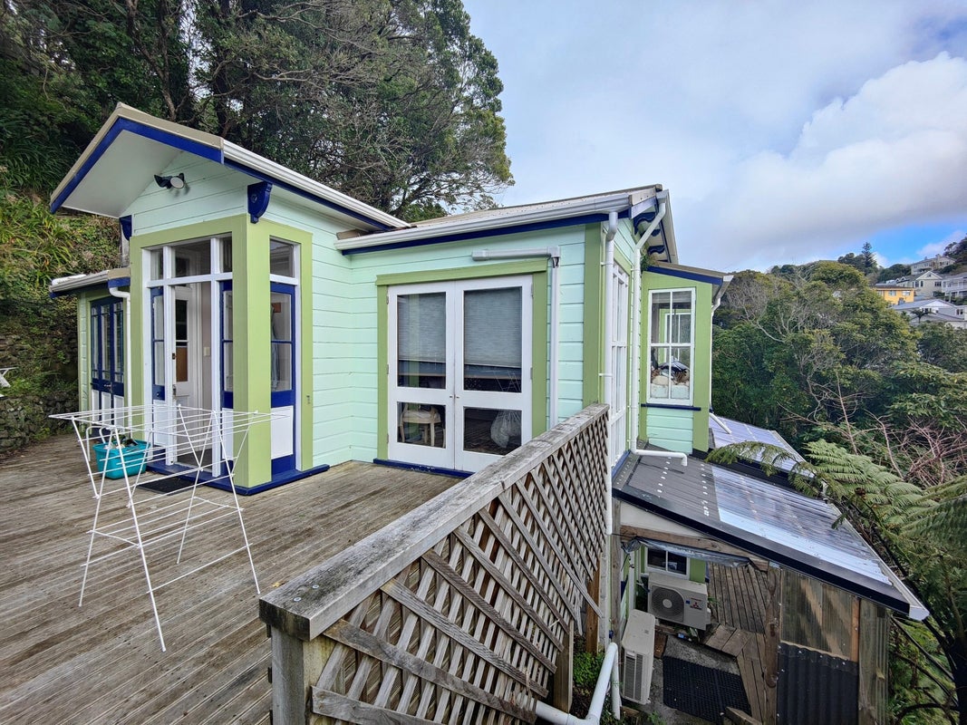 154 Upland Road, Kelburn, Wellington - Carousel 12