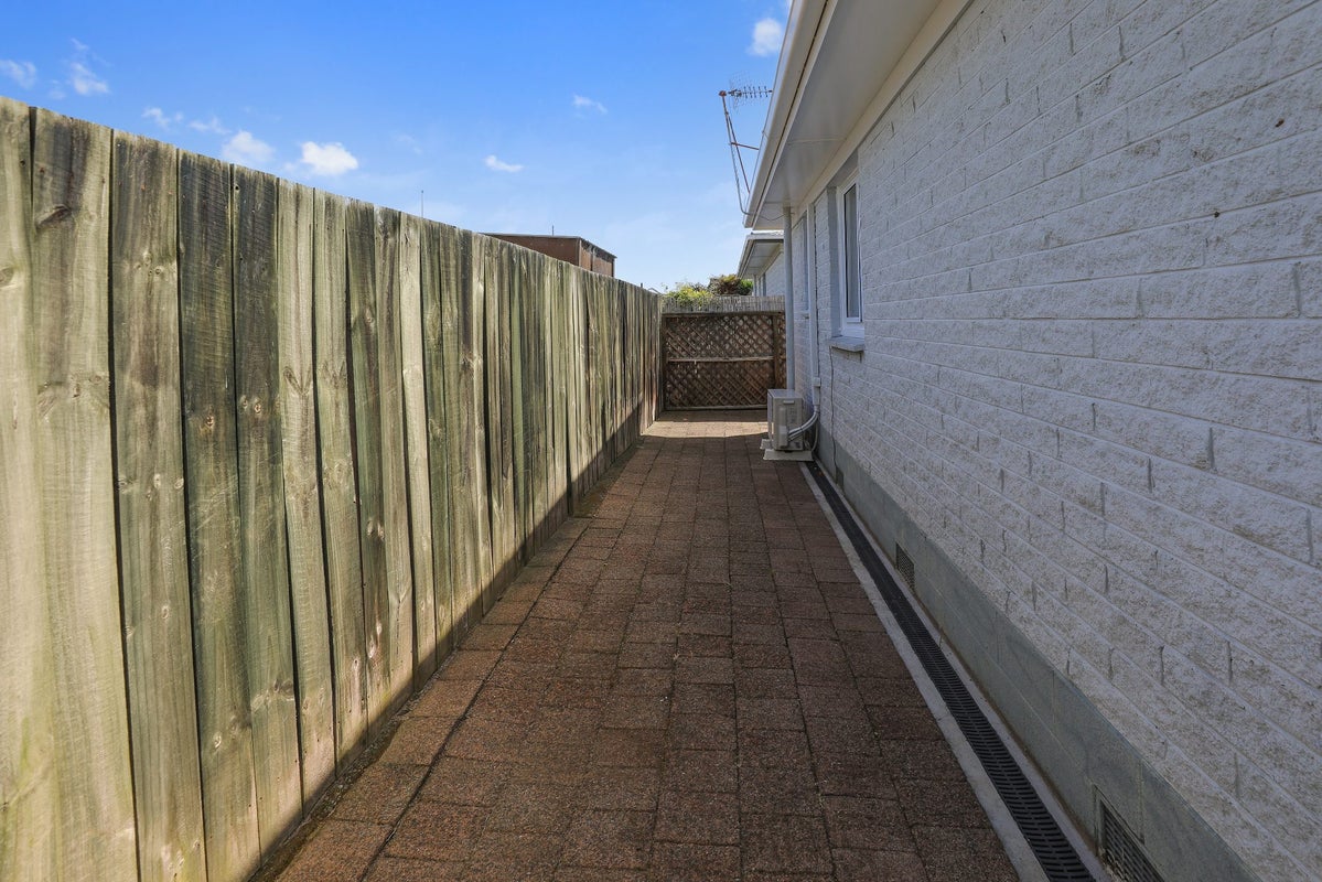 14C GREY STREET, GLENHOLME, Rotorua - Carousel 9