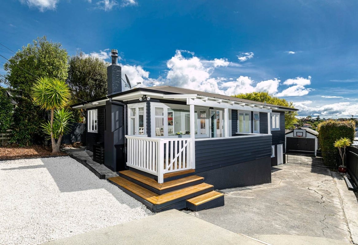 109 Browns Bay Road, Browns Bay, Auckland - Carousel 1