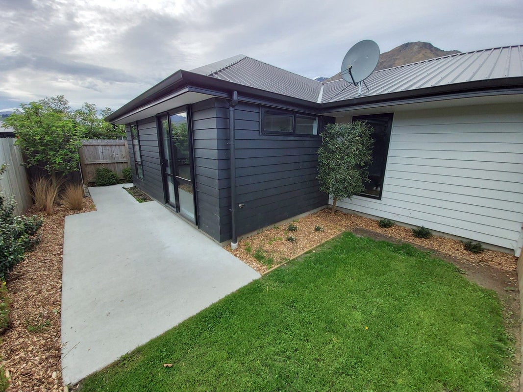 35 Cheltenham Road, Lower Shotover, Queenstown - Carousel 1