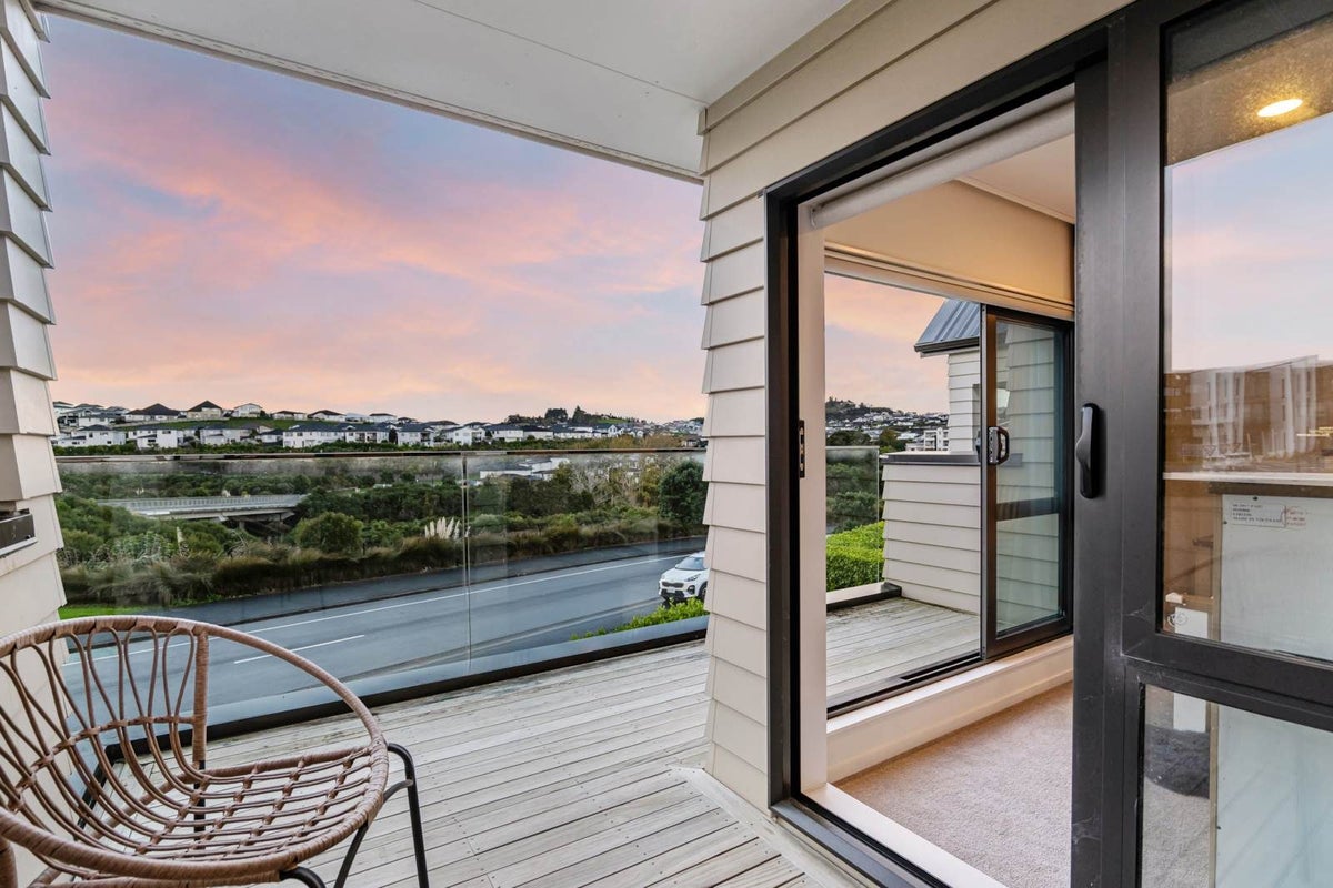 8 Flounder Point Road, Stillwater, Silverdale - Carousel 1