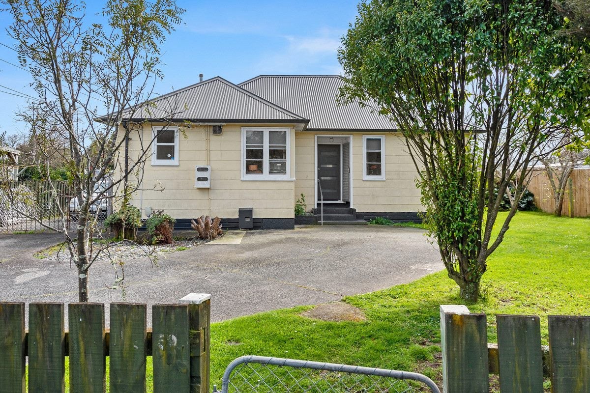 57 Alfred Street, Fairfield, Hamilton - Carousel 1