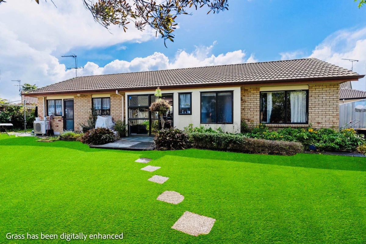 119 Riverton Drive, Randwick Park, Auckland - Carousel 1