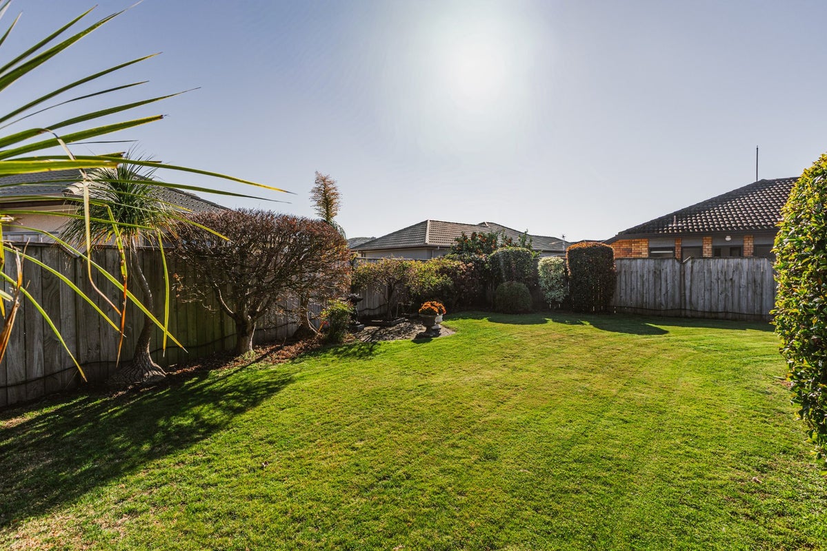 11 Belgrave Place, Taradale, Napier - Carousel 17