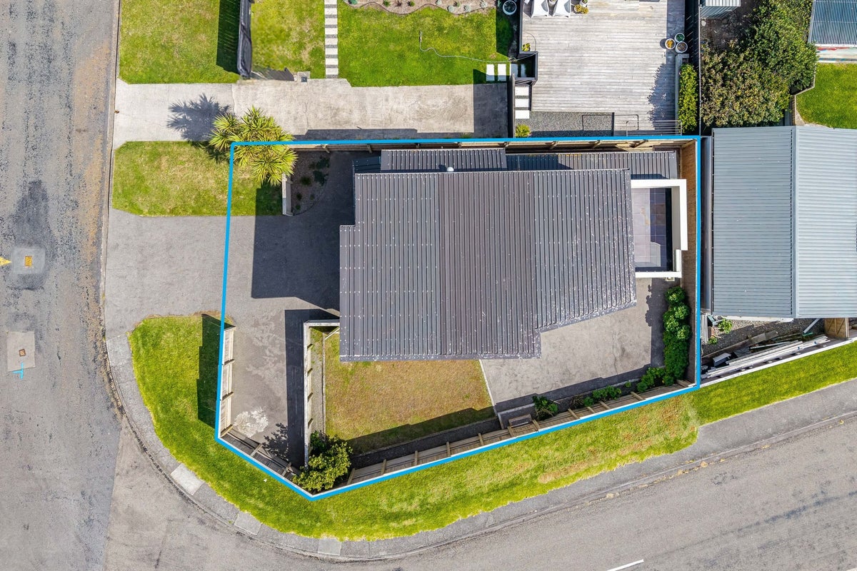 29 Lambley Road, Titahi Bay, Porirua - Carousel 35