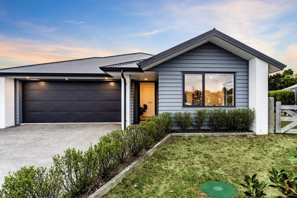 5 Magnolia Lane, Helensville - Carousel 1