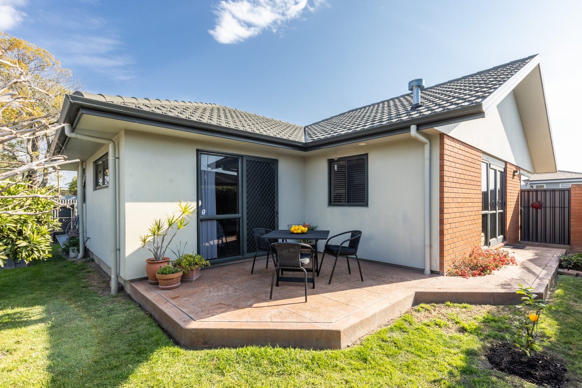 8A King Street, Taradale, Napier - Carousel 17