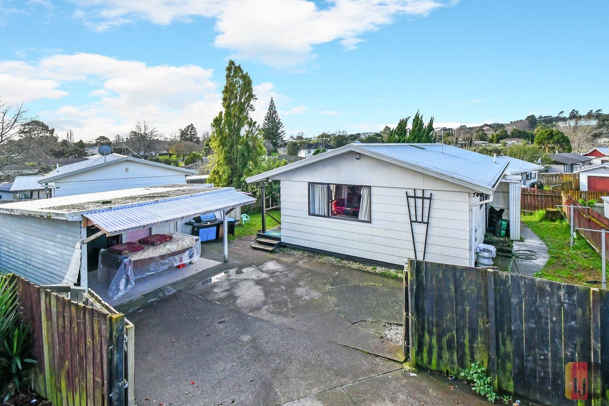 2/67 Redcrest avenue, Red Hill, Papakura - Carousel 1