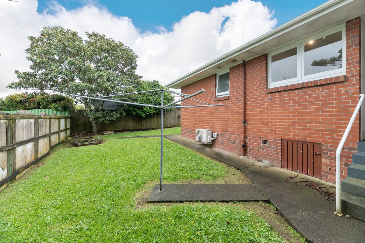 3/104 Titirangi Road, New Lynn, Auckland - Carousel 2