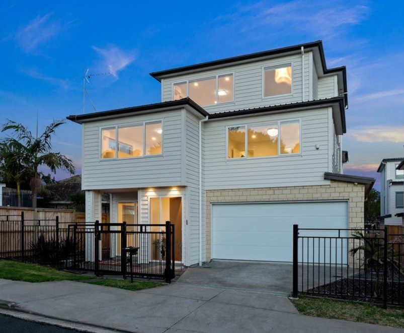 5 Gladfield Lane, Te Atatu Peninsula, Auckland - Carousel 2