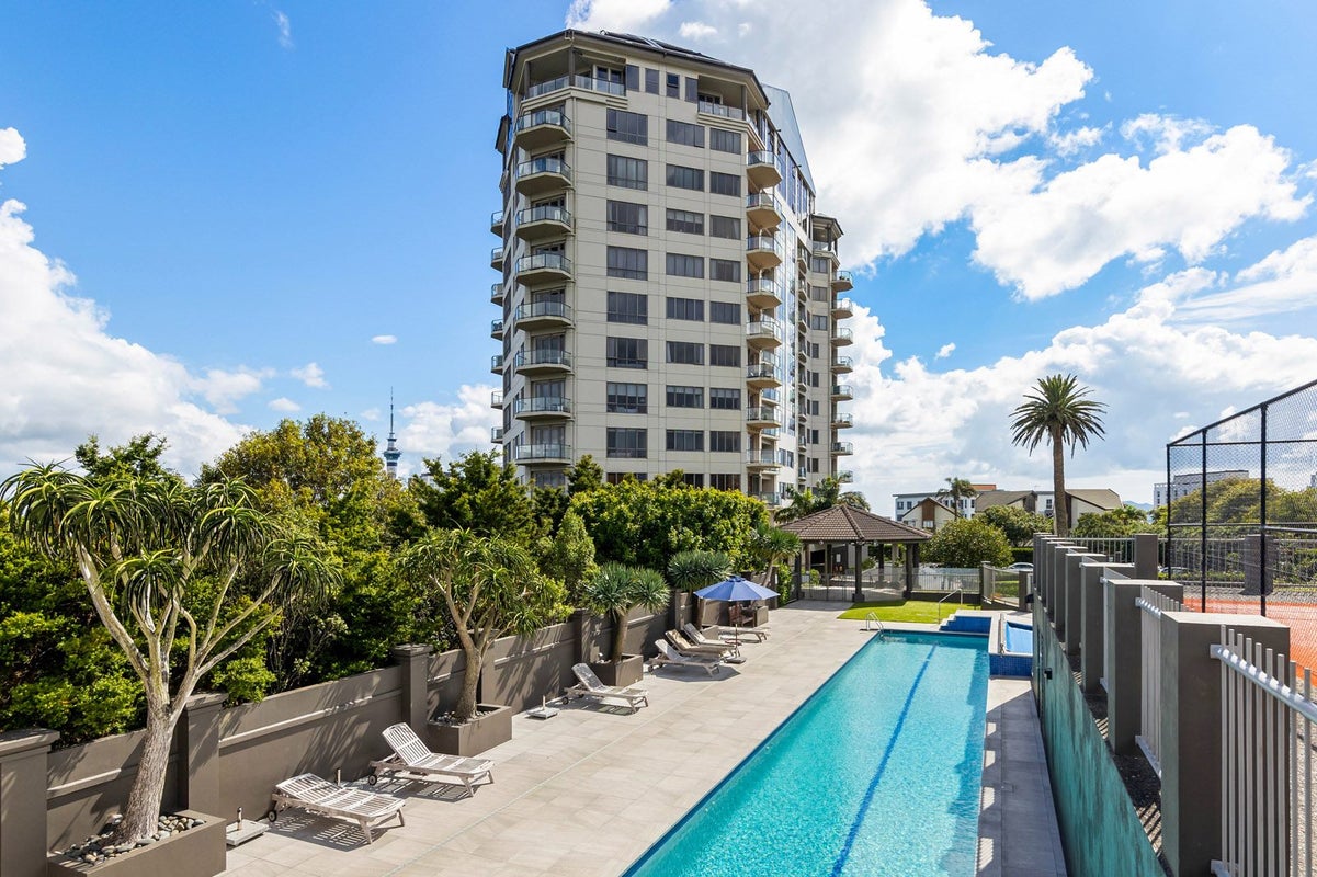 303/135 Grafton Road, Grafton, Auckland - Carousel 1