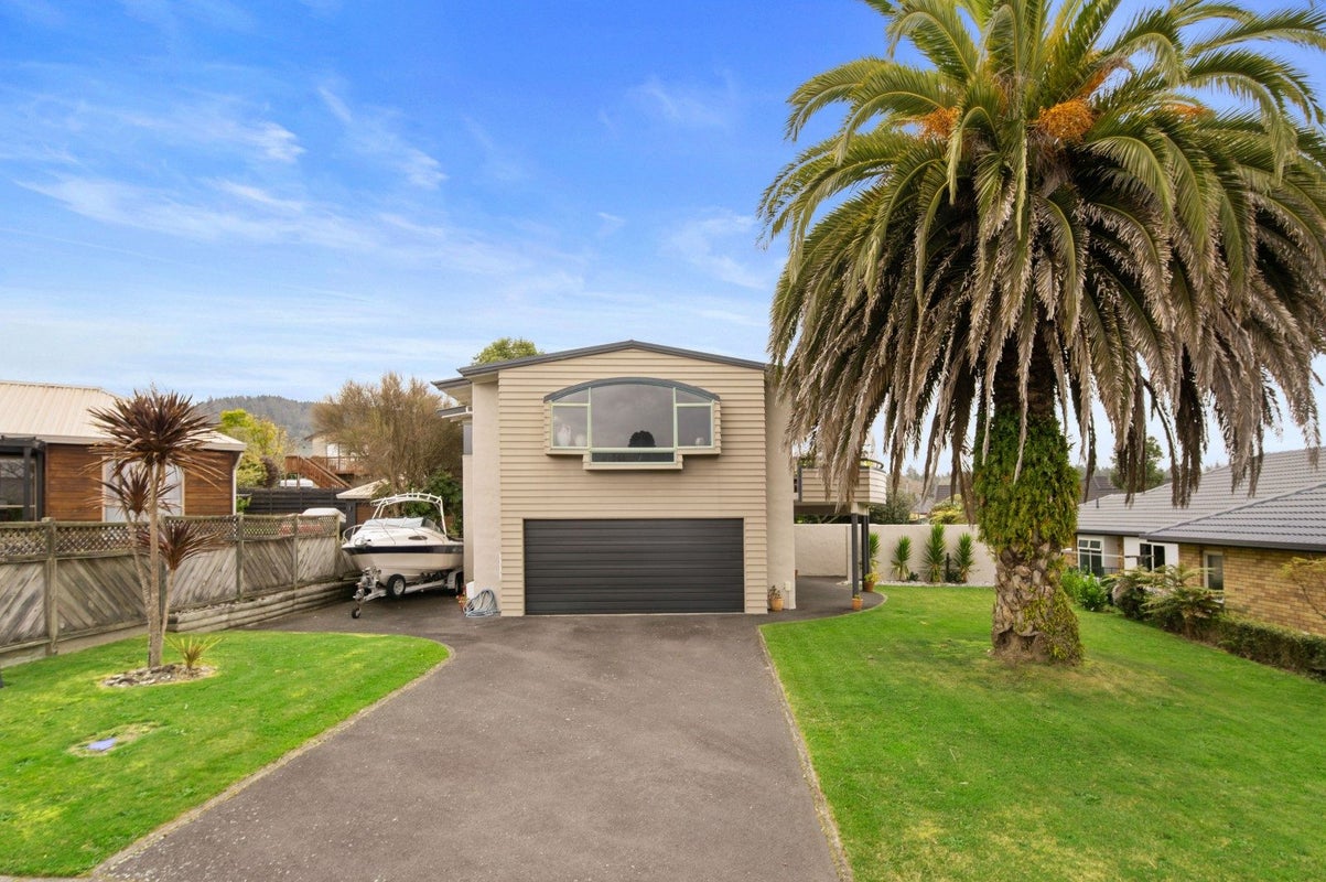 11 Thelma Place, Lynmore, Rotorua - Carousel 25