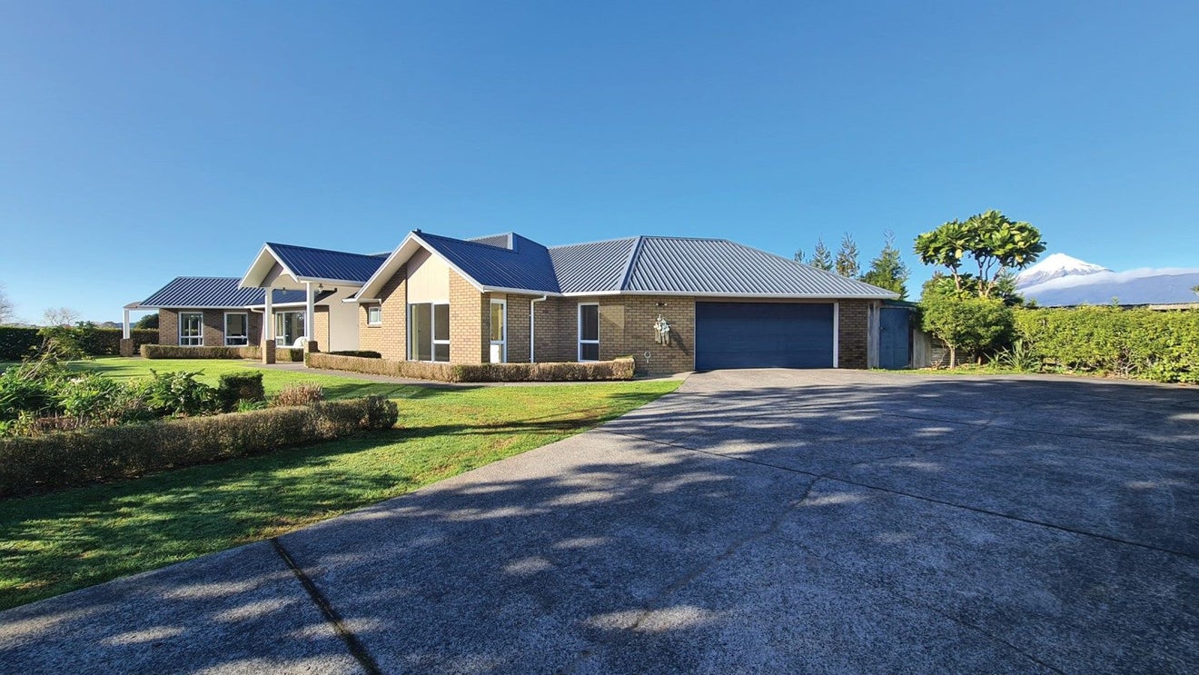 625 Frankley Road, Hurworth, New Plymouth - Carousel 1