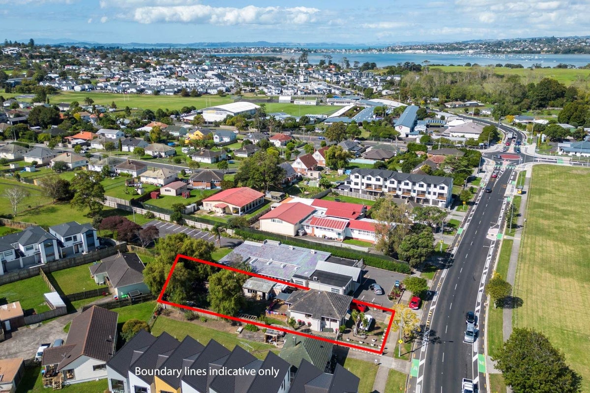 131 Taniwha Street, Glen Innes, Auckland - Carousel 1