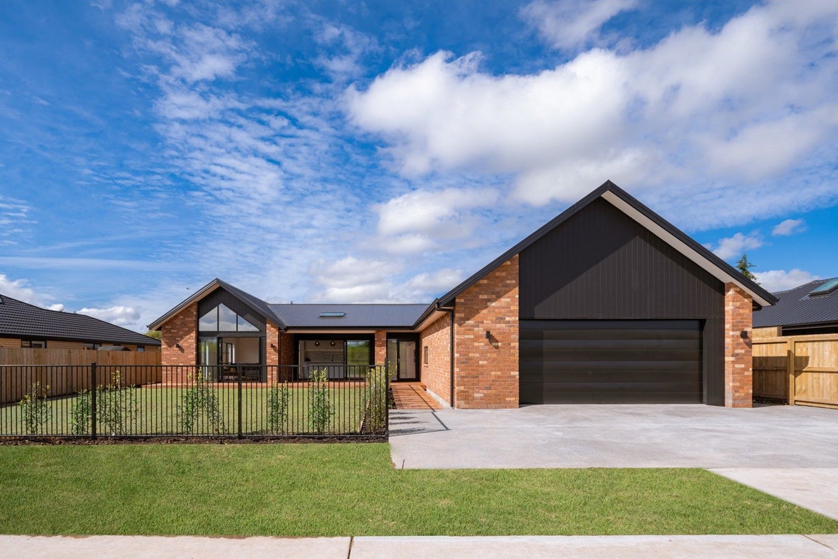 27 Turnbull Drive, Witherlea, Blenheim - Carousel 1