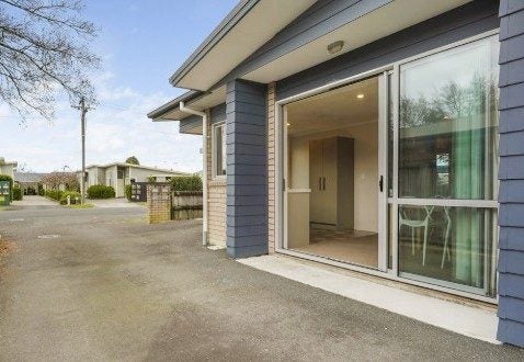 20A Lyon Street, Frankton, Hamilton - Carousel 2