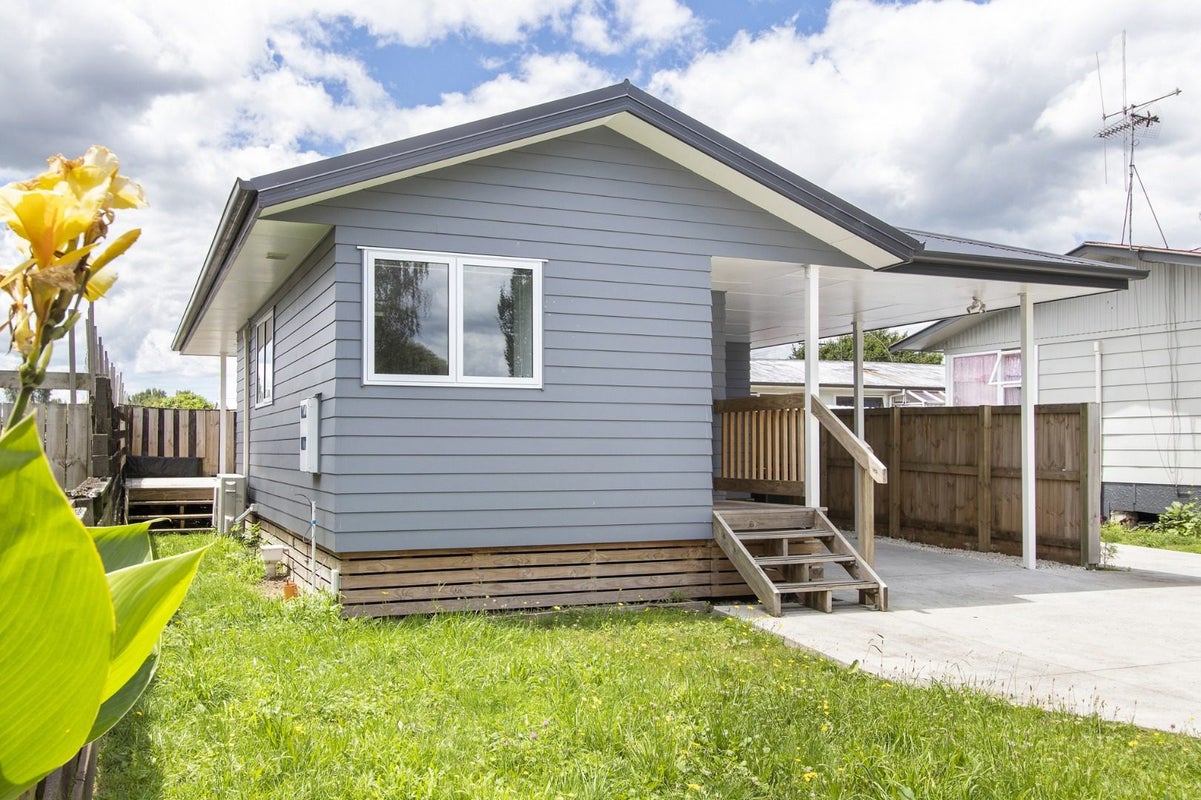 2 Lilac Street, Melville, Hamilton - Carousel 16