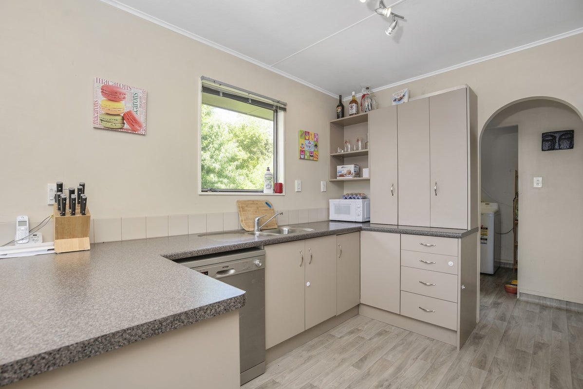 5 Neri Crescent, Pomare, Rotorua - Carousel 2