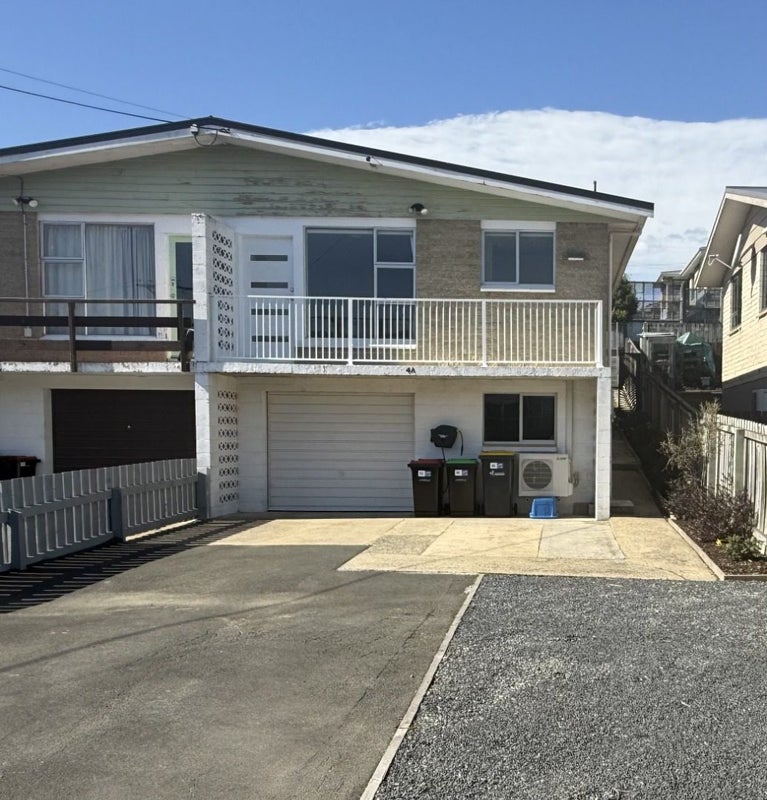 4A Elwyn Crescent, Green Island, Dunedin, Otago - Carousel 1