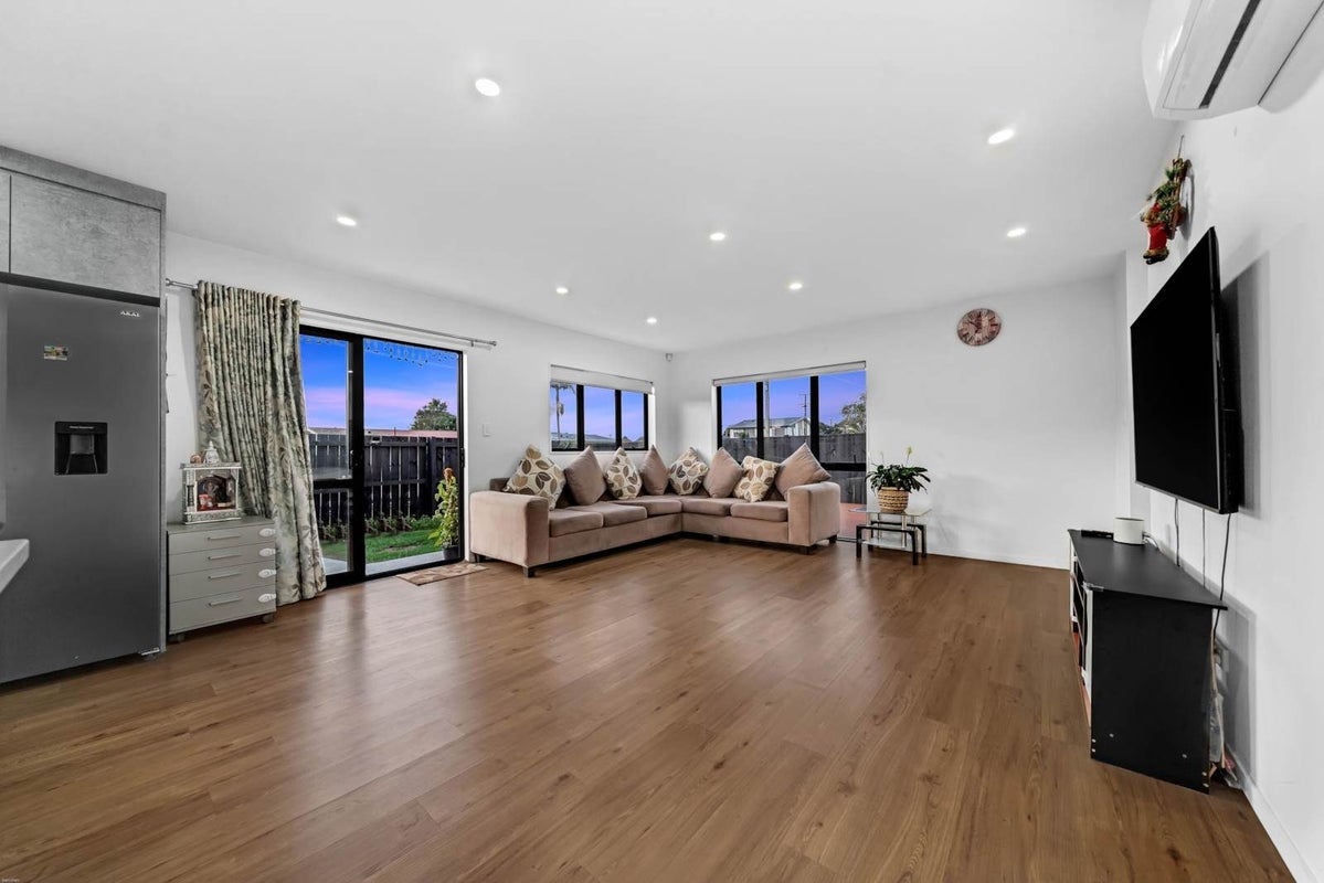 24 Caspar Road, Papatoetoe, Auckland - Carousel 2