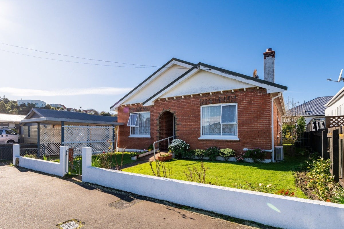 17 Royal Crescent, Saint Kilda, Dunedin - Carousel 30