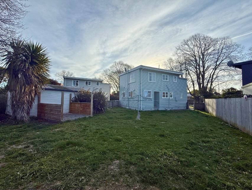 5 Hooker Avenue, Bryndwr, Christchurch - Carousel 2