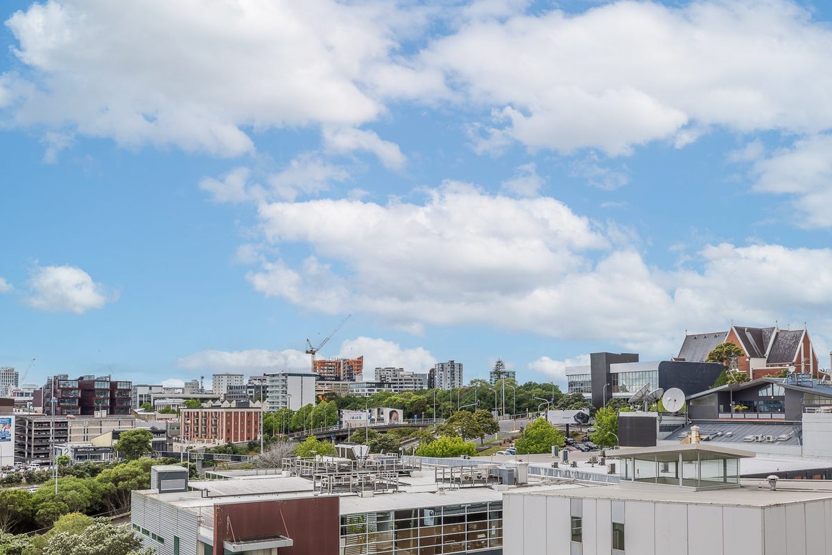509/59 France Street South, Newton, Auckland - Carousel 11