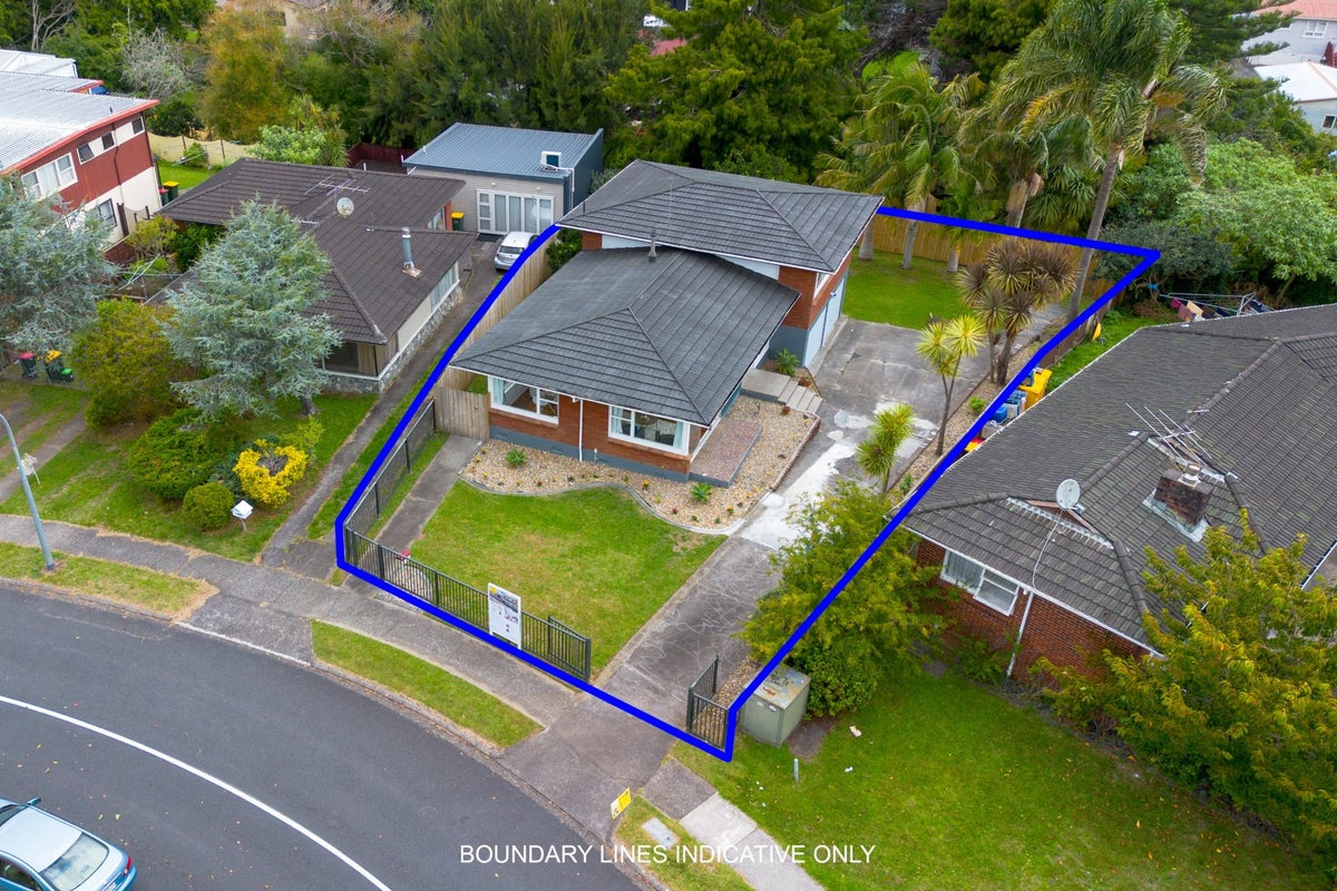 90 Woolfield Road, Papatoetoe, Auckland - Carousel 1