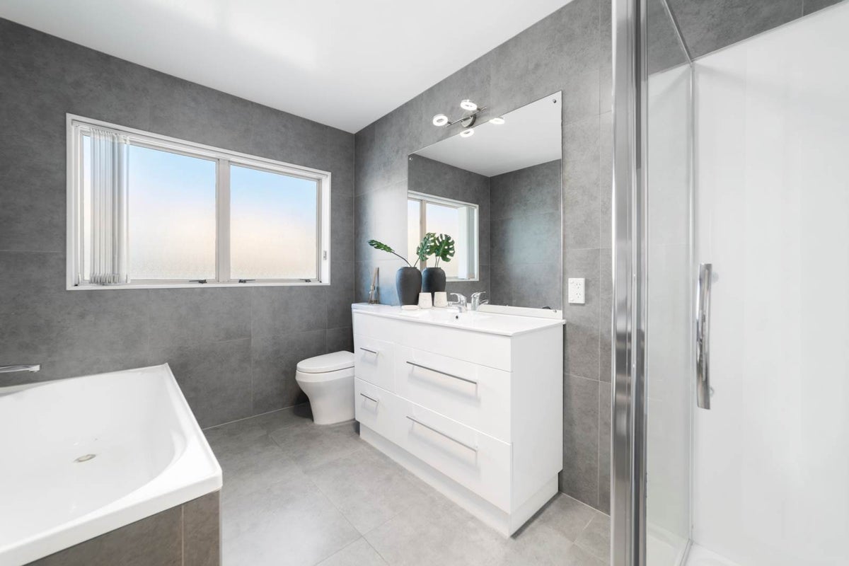 180 Botany Road, Botany Downs, Auckland - Carousel 12