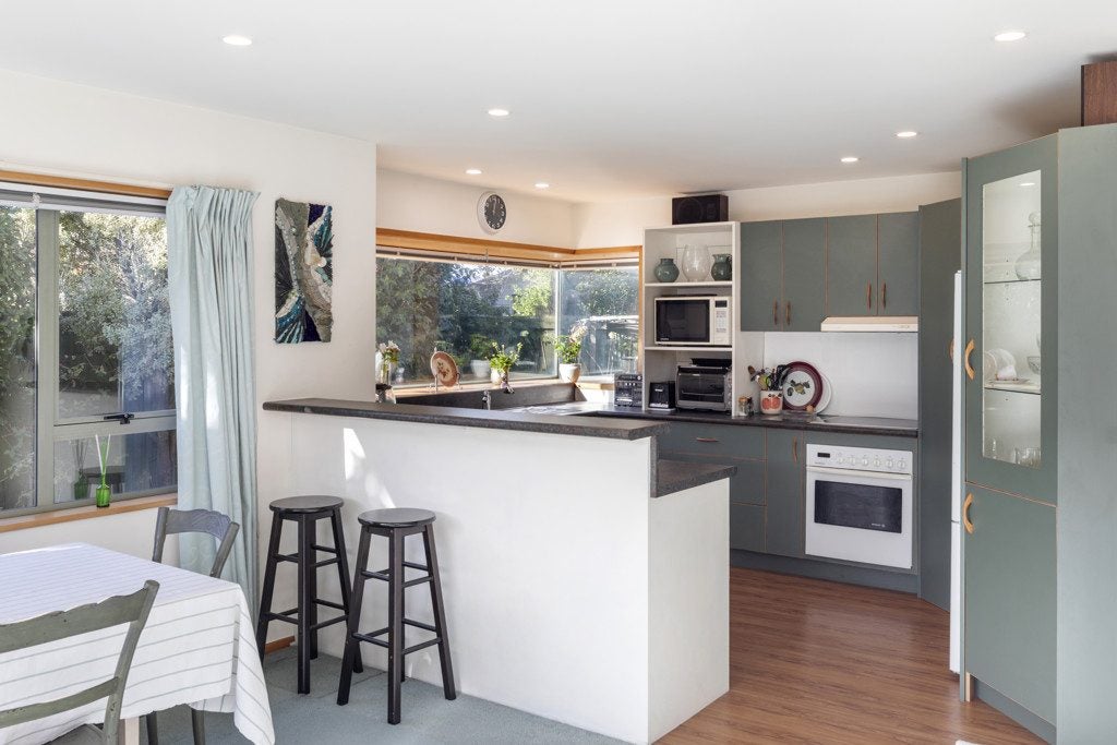 1/14 Aston Drive, Waimairi Beach, Christchurch - Carousel 2