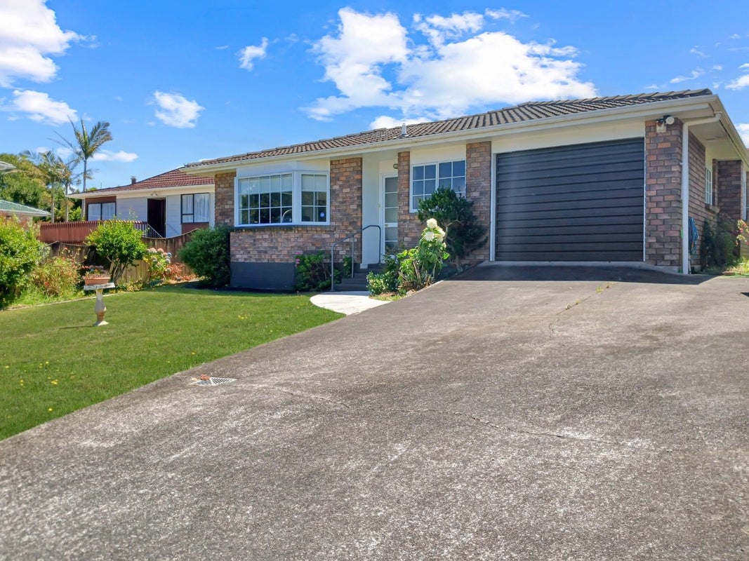 1 Andes Place, Lynfield, Auckland - Carousel 1