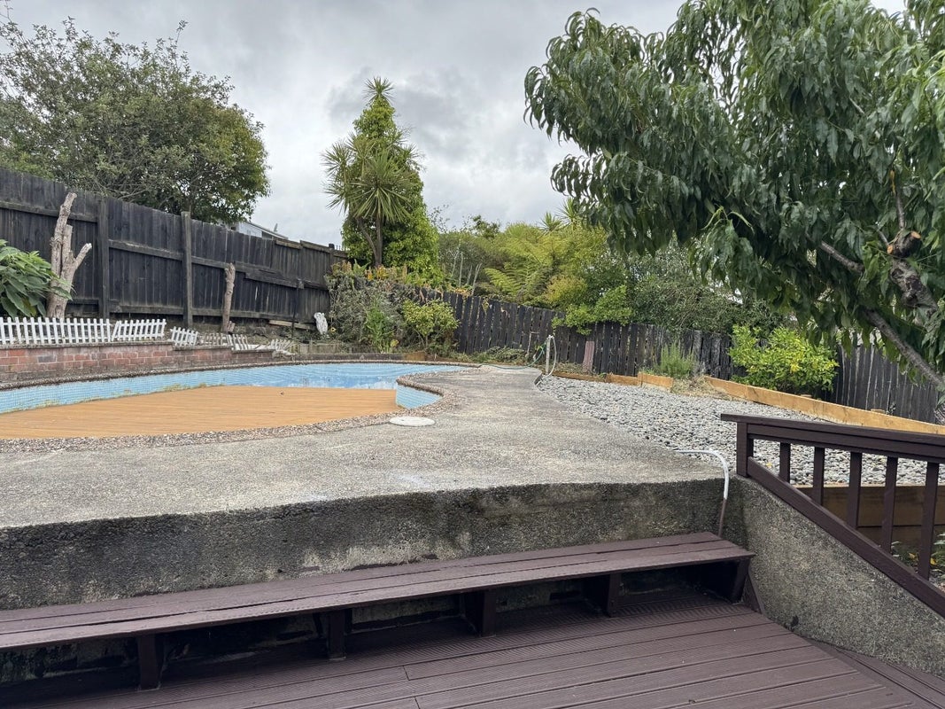 16 Cheval Drive, Totara Vale, Auckland - Carousel 19