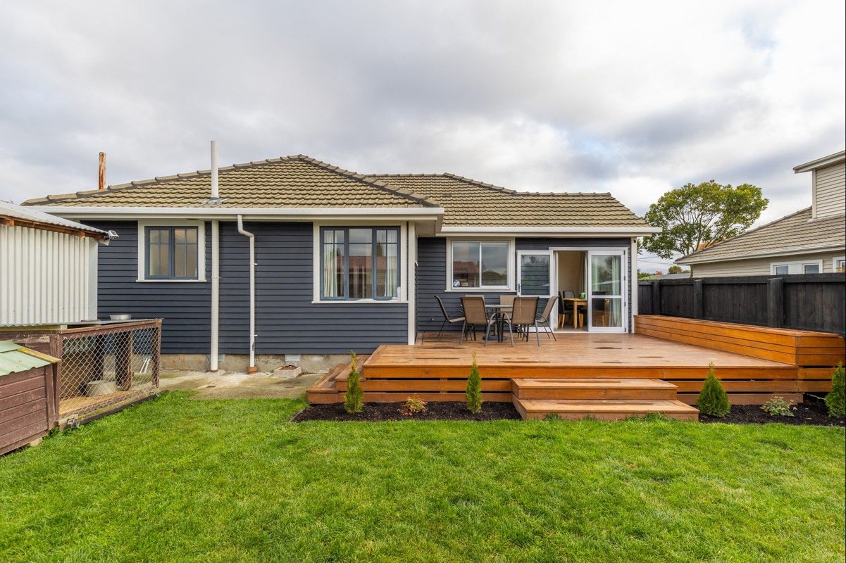 17 Neill Street, Hornby, Christchurch - Carousel 16